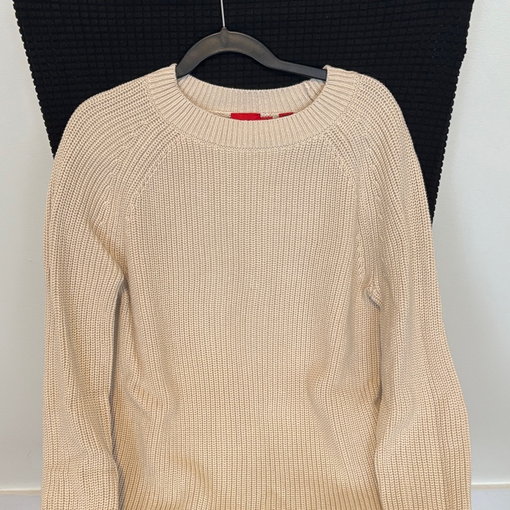 Hugo Boss Women's Beige Crew Neck Sweater